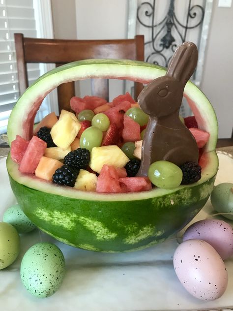 Easter Party Fruit Tray, Easter Fruit Bowl Ideas, Fruit Trays For Easter, Fruit Ideas For Easter, Easter Basket Charcuterie Board, Watermelon Easter Basket, Easter Bunny Fruit Platter, Easter Fruit Bowl, Easter Fruit Arrangements