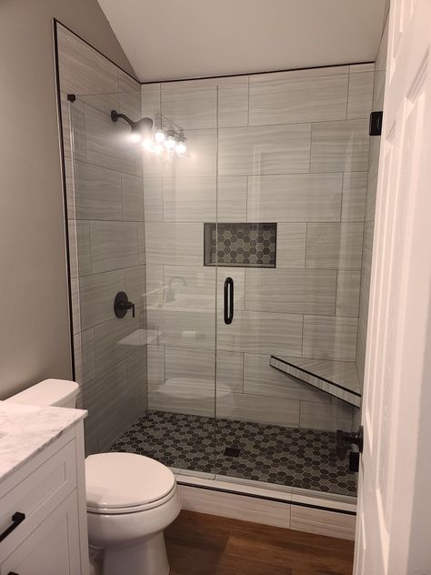 60x30 Shower Ideas, Showers With Doors, Tiled Walk In Shower Ideas, White Bathroom Modern, Modern Glass Door, Walk In Shower Ideas, Gray And White Bathroom, Shower Tiles, Full Bathroom Remodel