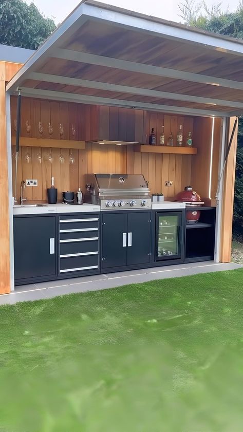 Small Backyard Kitchen, Bbq Shed, Outdoor Bbq Area, Outdoor Grill Station, Barbecue Design, Outdoor Kitchen Plans, Build Outdoor Kitchen, Outdoor Bbq Kitchen, Outdoor Kitchen Design Layout