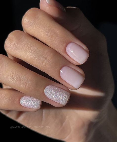 Nail art, Nail design, Gel polish, Manicure, Classy Pink Glitter Nails, Pink Gel Nails, Pink Ombre Nails, Pink Manicure, Stylish Nails Designs, Cute Gel Nails, Dip Powder Nails, Neutral Nails, Dipped Nails