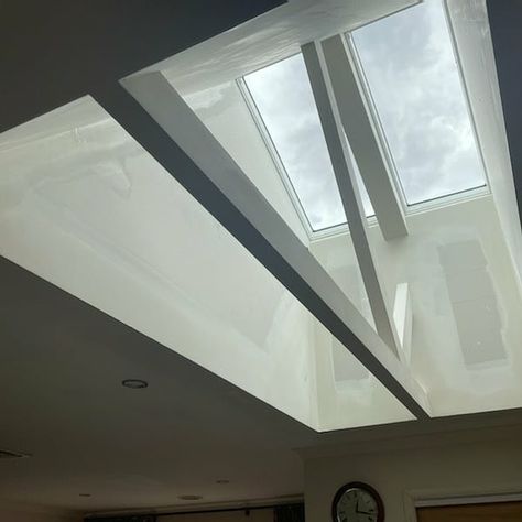 Skylights In Truss Roof, Attic Hallway, Kitchen Skylights, Skylight Living Room, Skylight Ideas, Skylight Architecture, Sun Tunnels, Roof Renovation, Exposed Trusses