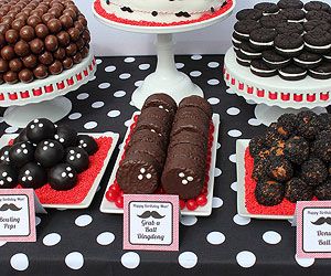 A Bowling Birthday Party Kids Will Love: Just Desserts (via Parents.com) Bowling Party Themes, Bowling Cake, Ding Dongs, Cheap Birthday Party, Kids Bowling, Pirates Party, Bowling Birthday Party, Bowling Birthday, Spy Party