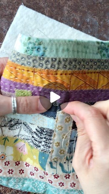 Mira on Instagram: "Oh I could do this for hours… 💕

Have you got any sewing planned this weekend? Or perhaps something else you‘re looking forward to..
However you‘ll spend it, I hope it‘ll be a good one for you 😊🙌

#handstitched #handstitching #handstitch #stitchbystitch #tinystitches #quiltasyougo #handquilting #scrapquilting #tinyquilt #fabricscraps #fabricscrapsproject #slowsewing #slowstitching #slowstitch #slowstitchingmovement #stitchingismylife #stitchingideas #patchwork #modernsewing #creativesewing #creativestitching #bluebellhillcrafts #fabriclove #crumbquilts #crumbquilting #handembroidered #machineembroidery" Slow Stiching Projects Ideas, Slow Stitching Tutorial, Crumb Quilt, Quilt As You Go, Slow Stitching, Hand Quilting, Something Else, Fabric Scraps, Looking Forward