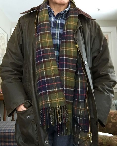 Barbour Scarf, Ford Pines, Gentleman Fashion, Army Dress, Barbour Style, Country Vibes, Country Aesthetic, English Gentleman, Der Gentleman