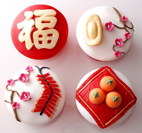 Chinese New Year // Encontrado en flickr.com Flickr Chinese New Year Cupcakes por Cheryl's Cupcakes en Flickr (cc) Chinese New Year Cupcakes, Cny Cake, New Year Cupcakes, Seasonal Cookies, Chinese Cookies, Chinese New Year Cake, Cny Cookies, Cny 2023, New Year's Cupcakes