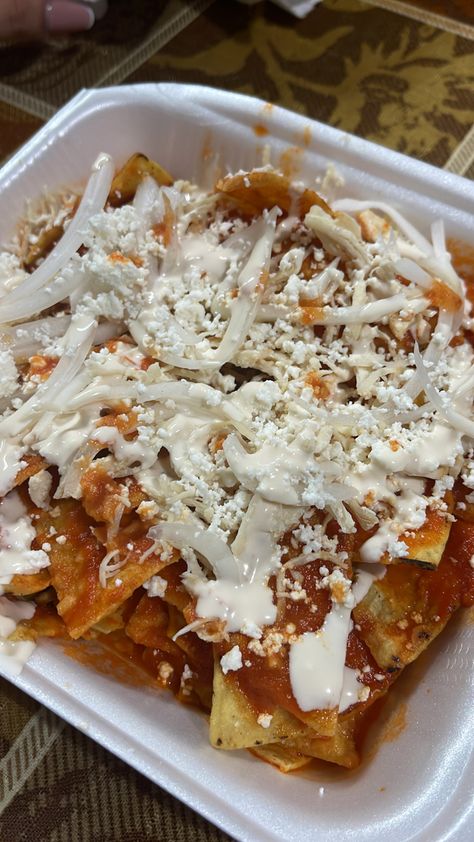 Chilaquiles Aesthetic, Food Dates, Food Therapy, Food Goals, Nachos, Aesthetic Food, Mexican Food Recipes, Food To Make, Good Food