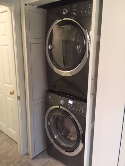 Accordian Door Laundry Room, Flipper Door, Galley Laundry, Storage Nook, Laundry Bathroom Combo, European Laundry, Hallway Laundry, Laundry Doors, Laundry Ideas