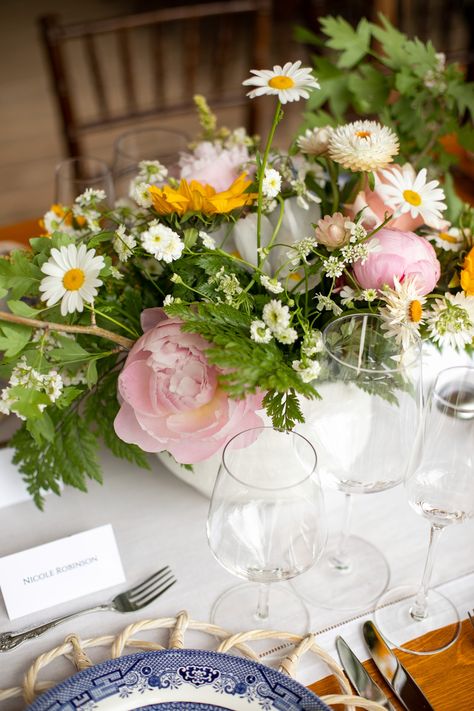 With ferns, daisies, chamomile, peonies and sunflowers Sunflowers And Peonies, Peonies And Daisies, Dream Wedding Flowers, Sheridan Wyoming, Wedding Mountain, Flower Craft, West Wedding, Mountain Elopement, Wildflower Wedding