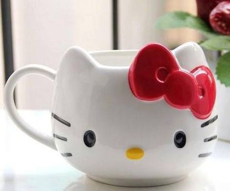 Hello Kitty Ceramic, Beautiful Cups, Hello Kitty Mug, Milk Coffee, Tea Milk, Ceramics Pottery Art, Hello Kitty Items, Hello Kitty Collection, Cup Tea