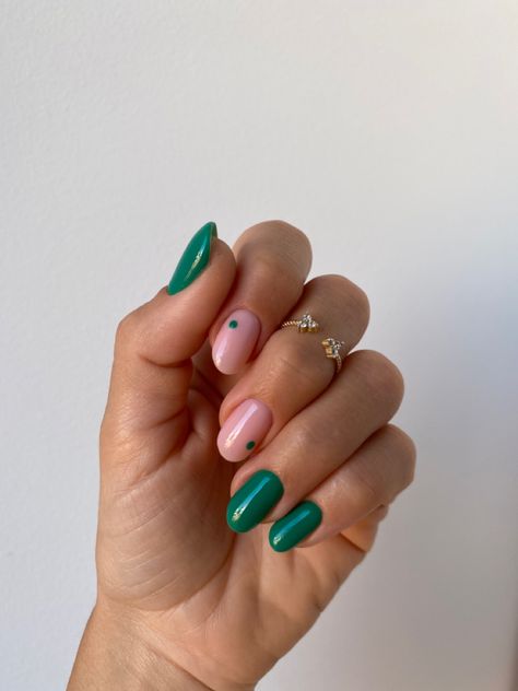 Small Green Nails, Green Dot Nails, Dark Green Summer Nails, Green Nails With Dots, Pink Green Nails Design, Trendy Green Nails, Girl Time, Green Nail Designs, Short Nails Art