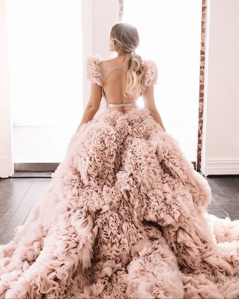 Pretty in Pink: Our Favorite Blush Wedding Dresses - Green Wedding Shoes Blush Wedding Dresses, Pallas Couture, Blush Pink Wedding Dress, Stile Casual Chic, Green Wedding Dresses, Blush Gown, Blush Wedding Dress, Ellie Saab, Wedding Dresses Blush