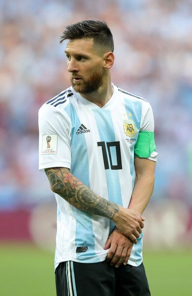 Lionel Messi of Argentina in action at the 2018 World Cup Finals. Hairstyle Open Hair, Lionel Messi Haircut, Messi Hairstyle, Texture Haircut, Messi News, Messi World Cup, Kazan Russia, Lio Messi, Toddler Boy Haircuts