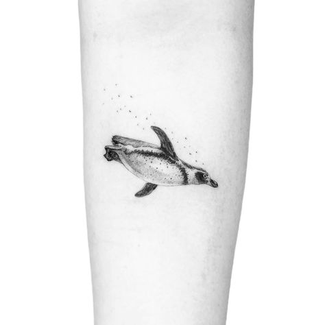 Cool Penguin Tattoos, Penguin Swimming Tattoo, Penguin Sleeve Tattoo, Adelie Penguin Tattoo, Penguins Tattoo, Penguin Tattoo Ideas, Penguin Tattoos, Ice Tattoo, Tattoo Linework