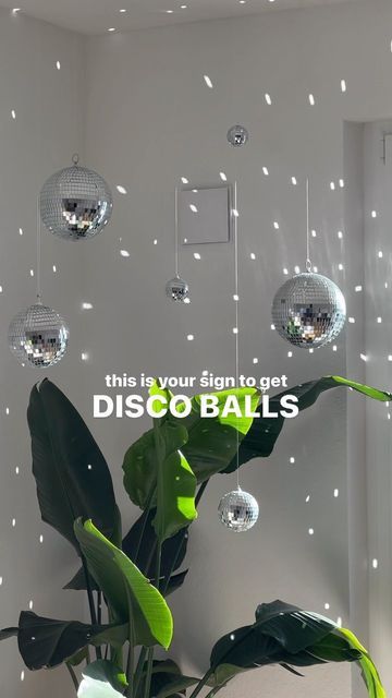 BELINA BELLWOOD on Instagram: "let’s set up my lil disco ball corner 🥹🪩🫶🏽" Disco Ball Corner, Disco Ball Aesthetic Room, Diy Disco Ball Decor, Mini Disco Ball Decor, Disco Ball Bedroom, Disco Room Decor, Disco Ball Room Decor, Disco Ball Home Decor, Disco Ball Aesthetic