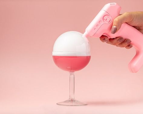 10 Bubblegum Cocktails To Try Out With Your Cocktail Bubble Gun! Bubbly Cocktails, Bubble Cocktail, Smoked Cocktails, Bubble Drink, Cocktail Shots, Cocktails To Try, Bubble Maker, Pinterest Contest, Cocktail Book