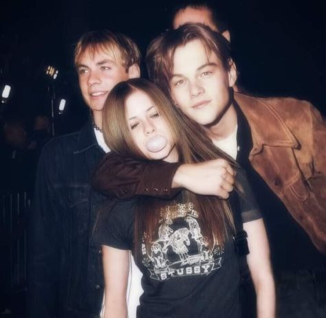 Avril Lavigne, Leonardo Dicaprio, On Instagram, Instagram