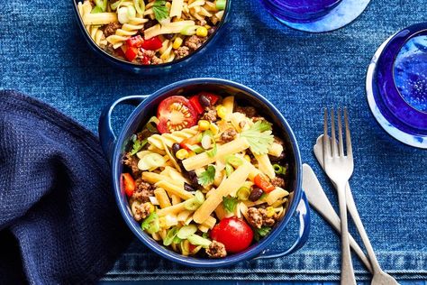 Cowboy Pasta Salad Cowboy Pasta Salad, Cowboy Pasta, Breakfast Party Foods, Easy Dinner Casseroles, Cleaning Mold, Vegetarian Pasta, Quick Easy Dinner, Drink Ideas, Chili Recipe