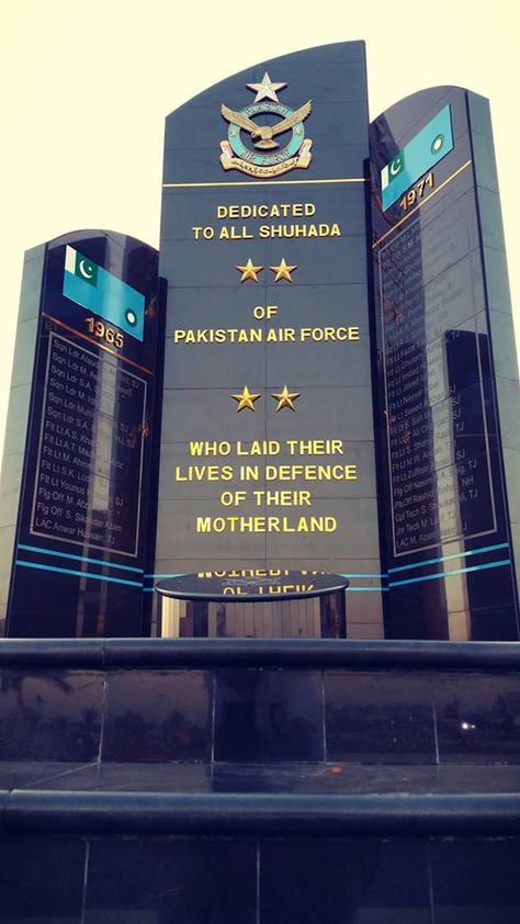 Here is a monument in the honor of the Shuhada of Pakistan Air Force. Defense Day Pakistan Quotes, Pakistan Flag Hd, Army Poetry, Air Force Images, Defence Day, Pakistan Air Force, Pakistan Defence, Pakistan Tourism, Happy Independence Day Pakistan