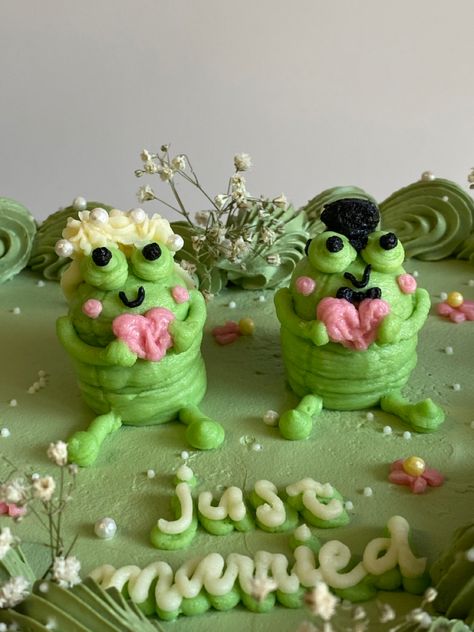 Frog Themed Wedding, Frog Wedding Cake, Frog Cake Topper, Frog Wedding, Frog Cake, Marriage Decoration, Fairy Wedding, Wedding Plan, Wedding 2025