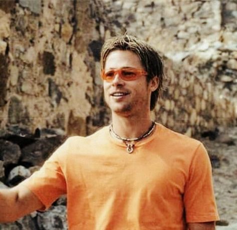 Brad Pitt as Jerry Welbach in "The Mexican (2001)" Brad Pitt 2000s Style, Brad Pitt The Mexican, Brad Pitt 2000s, Brad Pitt Style, Bradley Pitt, Fred And Ginger, Tyler Durden, Chris Hemsworth, White Boys