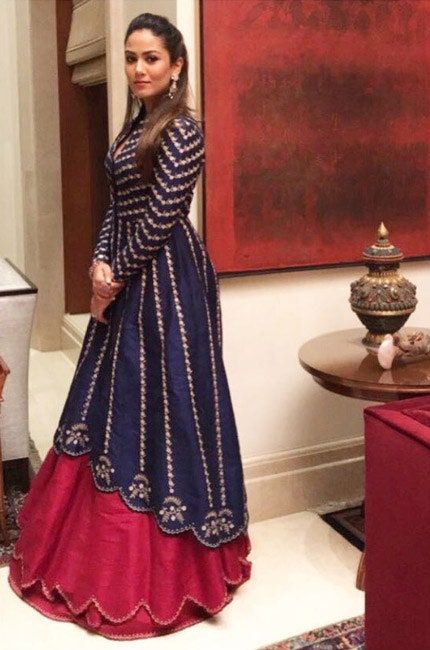 Mira Kapoor, Mira Rajput, Indian Sari Dress, Frock Fashion, Saree Gown, Long Kurti Designs, Indian Dresses Traditional, Sonam Kapoor, Blouse Designs Latest