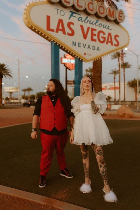 Las Vegas Wedding Dresses, Vegas Wedding Dress, Comic Book Wedding, Elopement Reception, Edgy Wedding, Las Vegas Sign, Vegas Sign, Mini Wedding Dresses, Vegas Elopement