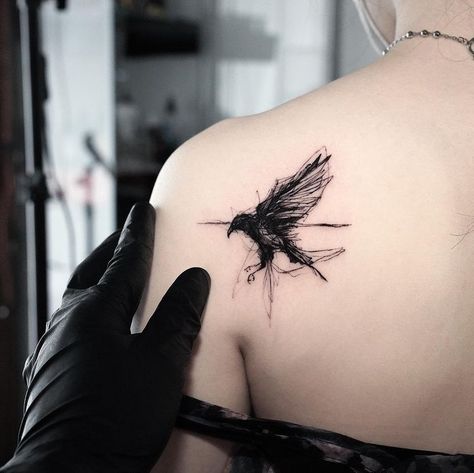 Gothic Tattoos For Women, Goth Tatoos, Crow Tattoos, Darkside Tattoo, Tattoo Mafia, Rabe Tattoo, Tats Ideas, Crow Tattoo Design, Thumb Tattoos