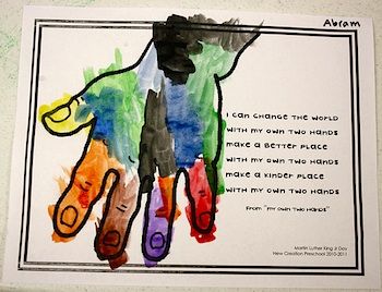 I like this "poem" to use with child's own handprint Preschool Daze hand poem printable for martin luther king jr. day, see https://drive.google.com/a/westwood.k12.ma.us/folderview?id=0BwsveQqcZEvsSnIwODZ2YjNWRUU&usp=sharing for easy readers of this poem I made for k-1 students Martin Luther King Jr Crafts, Mlk Crafts, Martin Luther King Activities, Mlk Activities, Martin Luther King Jr Activities, Mlk Jr Day, King Craft, Martin Luther King Jr Day, Harmony Day