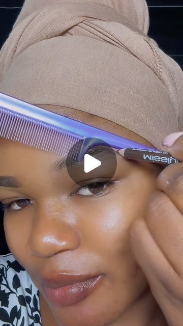 Shiri makeup on Instagram: "Easy Eyebrow hack 2024 #viral #viralvideo #viralpost #reels" Filling In Eyebrows Natural, Natural Eyebrow Makeup Tutorial, Eyebrow Tutorial For Beginners, False Eyebrows, Eyebrow Shapes, Eyebrow Makeup Tutorial, Apply Eyeshadow, Eyebrow Hacks, Filling In Eyebrows