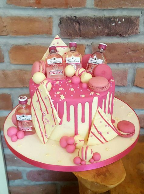 25th Cake, Gin Cake, Tequila Cake, Birthday Cupcakes For Women, Cake For Women, 25th Birthday Cakes, 40th Cake, Bottle Cake, 21st Cake