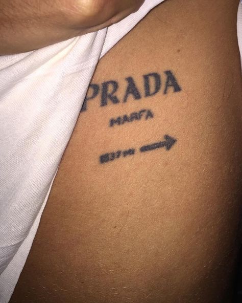 Herbert Hofmann on Instagram: “When Italians get naked” Prada Tattoo, Prada Marfa, Dainty Tattoos, Stefano Gabbana, Future Tattoos, Piercing Jewelry, Second Skin, New Tattoos, I Tattoo