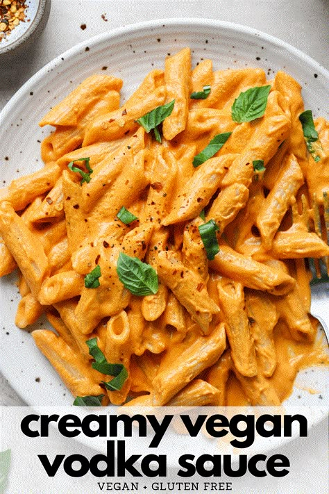 Making homemade creamy vegan vodka pasta sauce (penne alla vodka) is much easier than you think! This recipe is super simple, healthy, and dairy free. Made without heavy cream - substituting rich cashew cream instead - and ready in just 30 minutes! Vegan and gluten free. #healthypasta #veganvodkasauce #veganrecipe Vegan Pink Sauce, Creamy Pasta Without Heavy Cream, Creamy Pasta Recipes Without Heavy Cream, Pasta Sauce Without Heavy Cream, Dairy Free Vodka Sauce, Paleo Pasta Sauce, Vegan Vodka Pasta, Creamy Vodka Pasta, Vodka Pasta Sauce