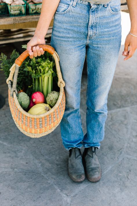 Homestead Aesthetic, Farm Cart, Women Blundstone, Blundstone Outfit, Blundstone Chelsea Boots, Blundstone Style, Womens Casual Boots, Blundstone Boots, Garden Boots