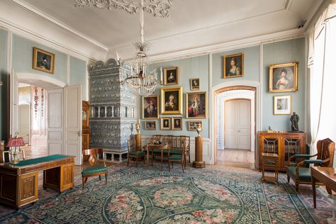 Rundāle Palace | Rundāle, Latvia Rundale Palace, Italian Painters, Abandoned Houses, Riga, Background For Photography, Latvia, St Petersburg, Doors Interior, Sculptor