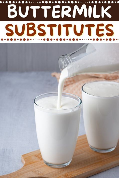 Try these buttermilk substitutes when you want a good alternative! From milk combinations to applesauce, these replacements are almost just as good. Buttermilk Substitute How To Make, Substitute For Buttermilk, Buttermilk Alternative, Buttermilk Recipe, Powdered Buttermilk, Buttermilk Substitute, Lemon Juice Uses, Fermented Milk, How To Make Buttermilk