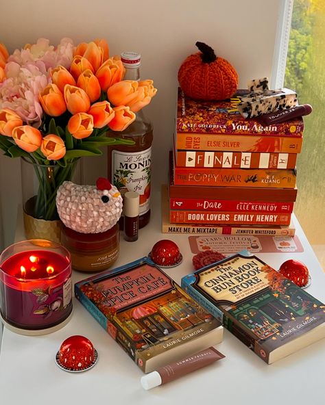 Reader Astethic, Pumpkin Pecan Waffles, Book Girlies, Pecan Waffles, Autumn Candles, Bookish Aesthetic, Sweet Candles, Fall Candle Scents, Fall Mood Board