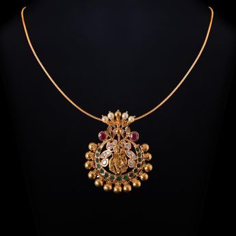 Vummidi Bangaru Jewellers, Temple Jewellery Earrings, Necklaces Luxury, Gold Bangles For Women, Gold Jewelry Outfits, Dainty Gold Bracelet, Jewellery Design Sketches, Gold Necklace Indian, Gold Jewelry Simple Necklace