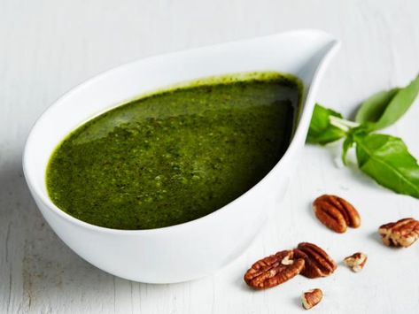 Pecan Pesto, Georgia Food, Pesto Recipes, Parsley Pesto, Pesto Recipe, Eat To Live, Toasted Pecans, Salad Dressings, Kitchen Food