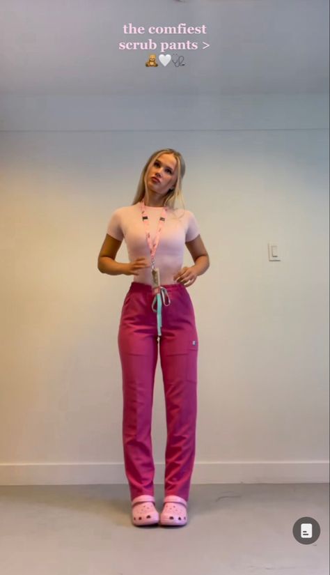 Cute Assistant Outfits, Pink Nursing Scrubs, Aesthetic Nurse Outfit, Er Tech Aesthetic, Scrubs Uniform Cute Aesthetic, Aesthetic Scrub Outfits, Rbt Work Outfit Scrubs, Scrub Style Fashion, Aesthetician Outfit