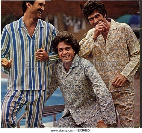 Pyjamas Mens Stock Photos & Pyjamas Mens Stock Images - Alamy Mens Pajamas Aesthetic, 80s Italy, 70s Mens Fashion, Pajamas Aesthetic, Mens Pjs, 1970s Clothing, 70s Men, Vintage Pajamas, Man Clothes