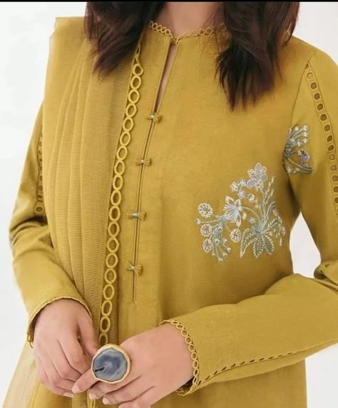 Lawn Neck Design, Simple Dress Casual, Black Frock, Gala Design, Mustard Green, Lace Dress Design, Simple Kurta Designs, Neck Designs For Suits, Trendy Shirt Designs