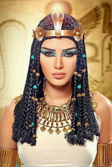 Cleopatra Make-up, Carnaval Make-up, Cleopatra Makeup, Ancient Egypt Fashion, Egyptian Makeup, Egyptian Fashion, Egypt Fashion, Egyptian Beauty, Egyptian Women