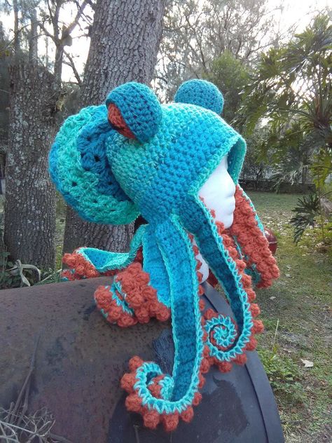 Octopus Hat, Silly Hats, Funky Hats, Crochet Octopus, Gradient Yarns, Diy Vetement, Head Gear, Pumpkin Colors, Fun Crochet Projects