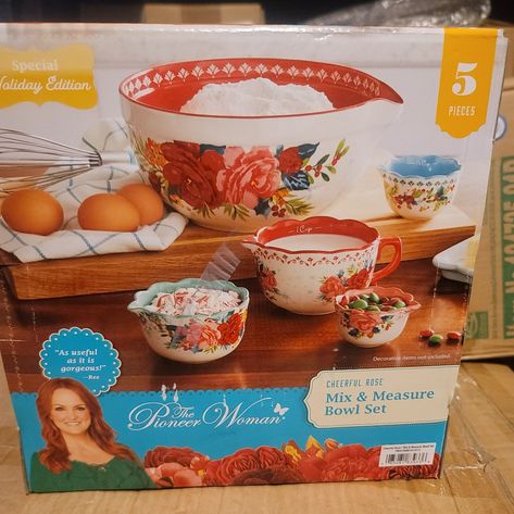 Nib Pioneer Woman Cheerful Rose 5pc Mix And Measure Set. Cheerful Rose Design Along With Baking Memories By The Batch On Bowl. Pioneer Woman Dinnerware, Dinnerware Sets Walmart, Pioneer Woman Kitchen, Measuring Cups Set, Serving Bowl Set, Utensil Crock, Mixing Bowls Set, Nesting Bowls, The Pioneer Woman