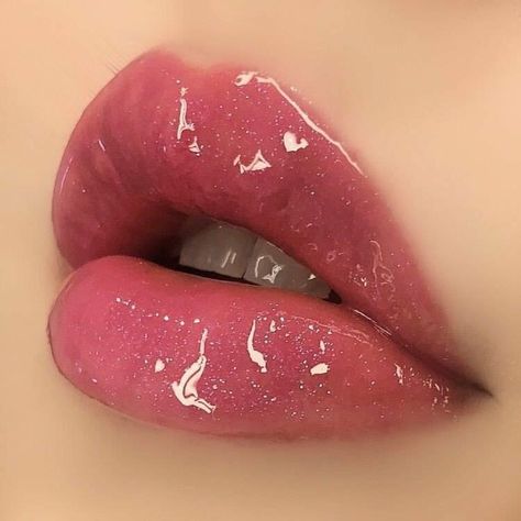 Lip Art Makeup, 얼굴 그리기, Lip Beauty, Lips Drawing, Perfect Lips, Hot Lips, Pink Lipstick, Lip Art, Beautiful Lips