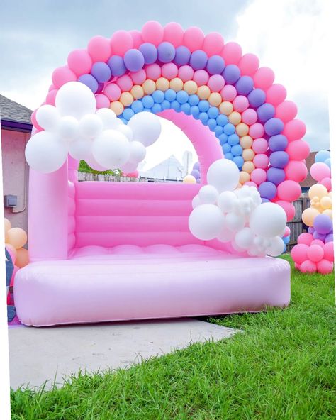 This is how we end our #Spam from Mia's party 🌈💜 we are fans of our art @balloonsbyballooncoholic always making his rainbow balloons🥹 . . Ready for booking ✨️ #balloongarland #orlando #partyideas #poolparty #blueypartyinspiration #bounce #miamibeach #orlandoflorida #girlparty 2 Groovy, Rainbow Balloons, Girl Party, Party Inspiration, Orlando Florida, Balloon Garland, Pool Party, Orlando, Balloons