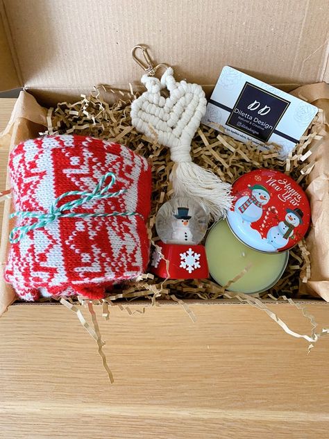 Christmas Gift Set for Her Happy New Year Gift Gift Box for - Etsy New Year's Gifts, Pr Gift, Gift Box For Mom, Happy New Year Gift, Christmas Gift Set, Mom Friend, Gift Sets For Her, Christmas Snow Globes, Christmas Gift Sets