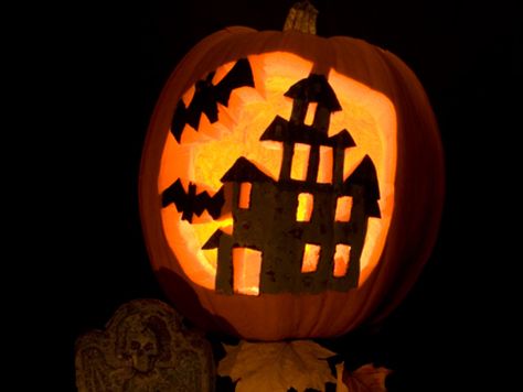 Haunted House Jack O Lantern, Pumpkin Carving Haunted House, Traditional Jack O Lantern, Haunted House Pumpkin Carving, Jack O Lantern Ideas, Jack O Lantern Witch, Haunted House Pumpkin, Pumkin Ideas, Pumpkin Vibes