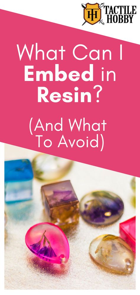 Types Of Resin, Resin Jewelry Diy Pendants, Resin Crafts Without Molds, How To Sand Resin Jewelry, Iv Resin Crafts, Resin Art To Sell, Resin Crafts Jewellery, Diy Resin Projects For Beginners, Epoxy Resin Diy Ideas