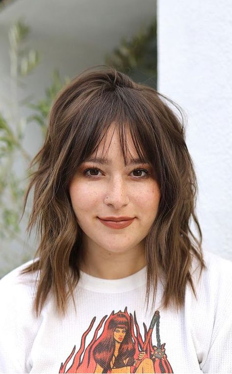 Shoulder Length Shag With Bangs Fine Hair, Shoulder Length Shag Haircut With Bangs, Shag Haircut Medium Length, Shag Medium Length, Bangs Shag Haircut, Shag Haircut Medium, Bangs Haircut Ideas, Mid Length Hair With Bangs, Bangs Shag